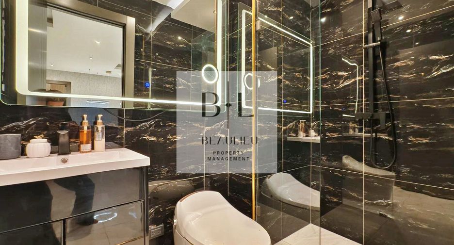 For sale 3 ベッドルーム condo in Bang Lamung, Chonburi