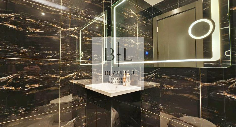 For sale 3 ベッドルーム condo in Bang Lamung, Chonburi