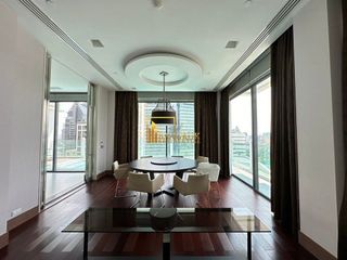 Wohnung zur Miete mit 3 Zimmer in Watthana, Bangkok