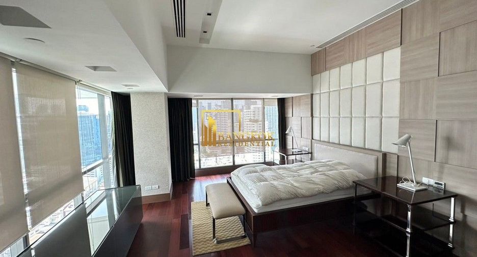 For rent 3 bedrooms condo in Watthana, Bangkok