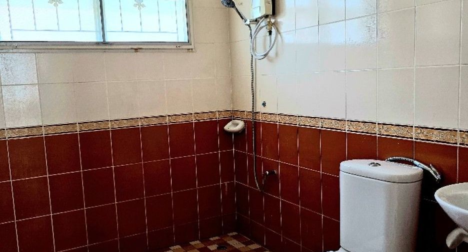 For sale 3 ベッドルーム house in Thanyaburi, Pathum Thani