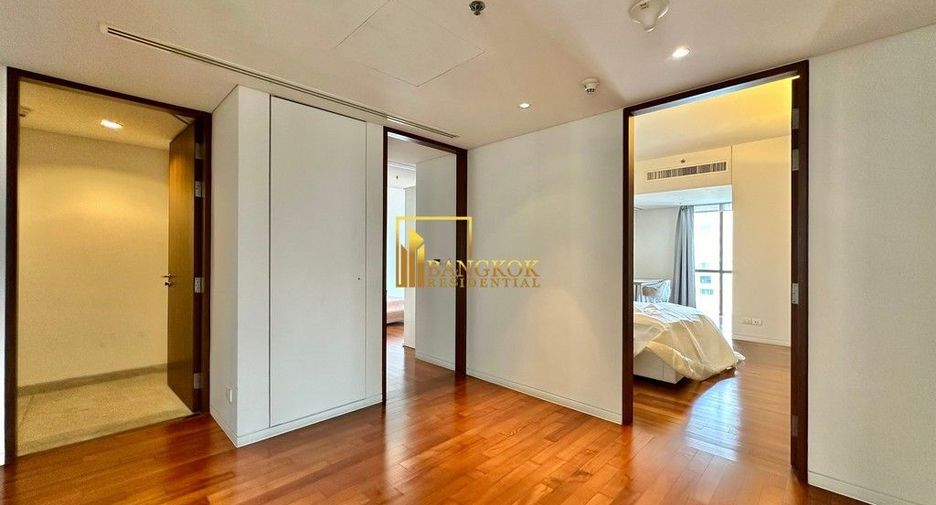 Wohnung zur Miete mit 3 Zimmer in Pathum Wan, Bangkok