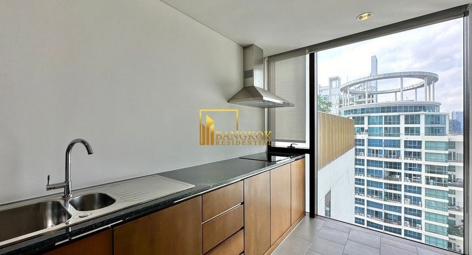 Wohnung zur Miete mit 3 Zimmer in Pathum Wan, Bangkok