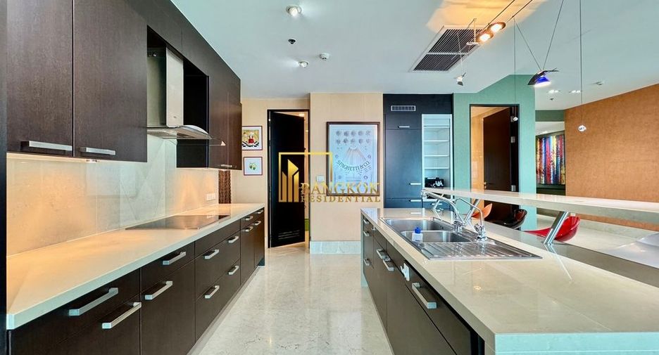 Wohnung zur Miete mit 4 Zimmer in Khlong Toei, Bangkok