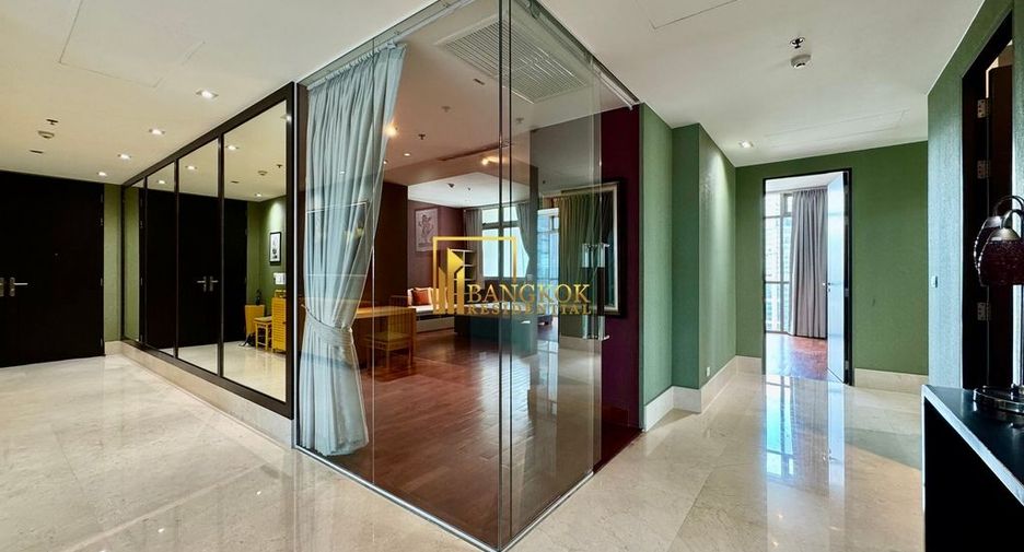 Wohnung zur Miete mit 4 Zimmer in Khlong Toei, Bangkok