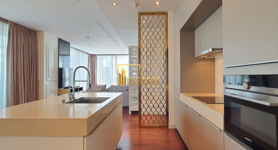 Wohnung zur Miete mit 3 Zimmer in Khlong Toei, Bangkok