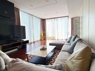 For rent 3 bedrooms condo in Khlong Toei, Bangkok