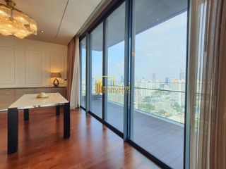 For rent 3 bedrooms condo in Khlong Toei, Bangkok