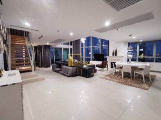 For rent 4 bedrooms condo in Sathon, Bangkok