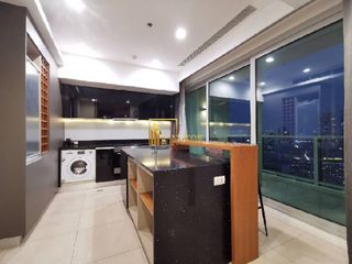 For rent 4 bedrooms condo in Sathon, Bangkok