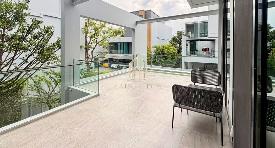 For rent 4 bedrooms house in Saphan Sung, Bangkok