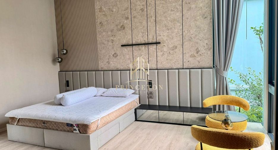 For rent 4 bedrooms house in Saphan Sung, Bangkok