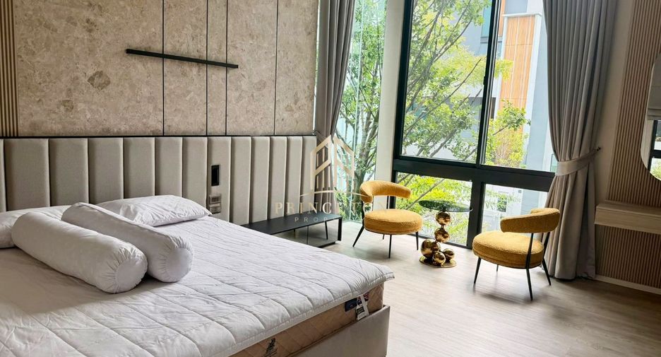 For rent 4 bedrooms house in Saphan Sung, Bangkok