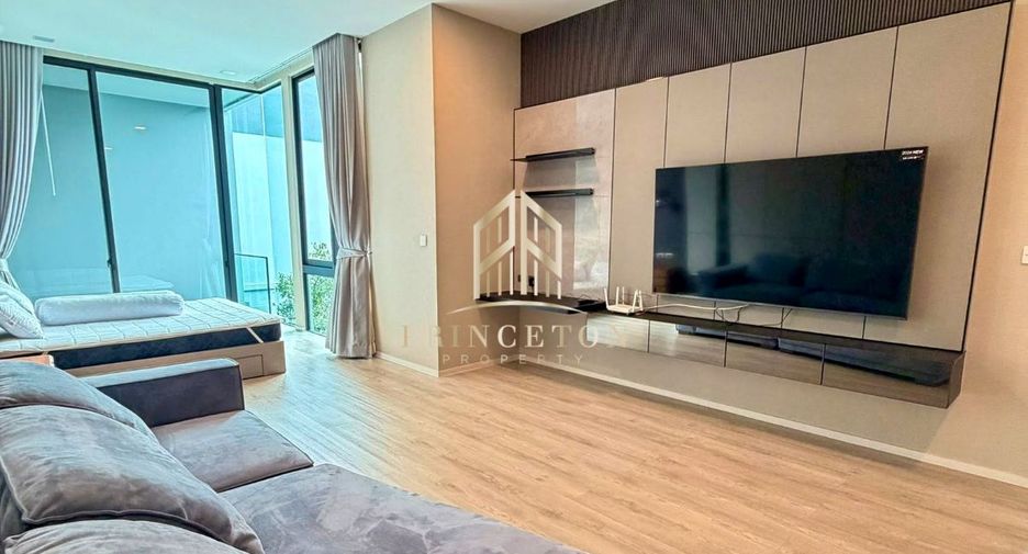 For rent 4 bedrooms house in Saphan Sung, Bangkok