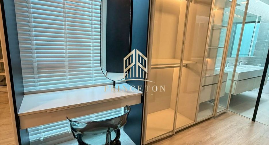 For rent 4 bedrooms house in Saphan Sung, Bangkok