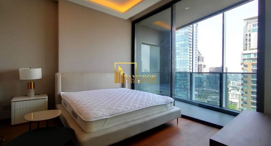 For rent 3 bedrooms condo in Khlong Toei, Bangkok