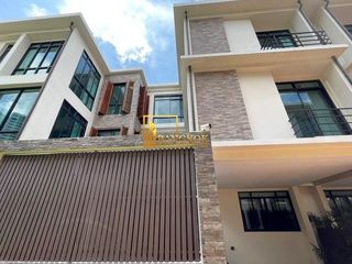For rent 5 ベッドルーム villa in Khlong Toei, Bangkok