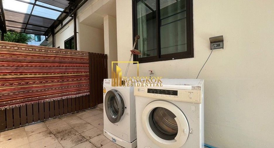 For rent 5 ベッドルーム villa in Khlong Toei, Bangkok