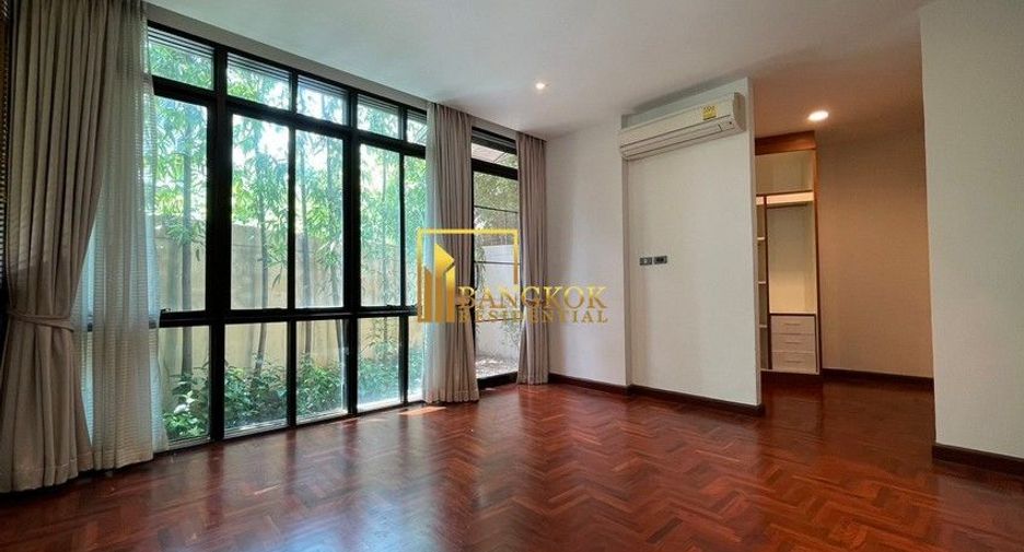 For rent 5 ベッドルーム villa in Khlong Toei, Bangkok
