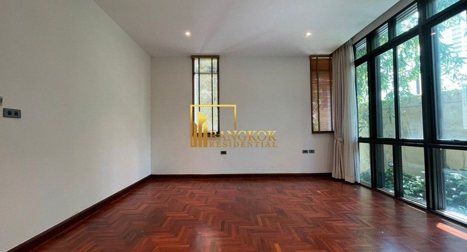 For rent 5 ベッドルーム villa in Khlong Toei, Bangkok