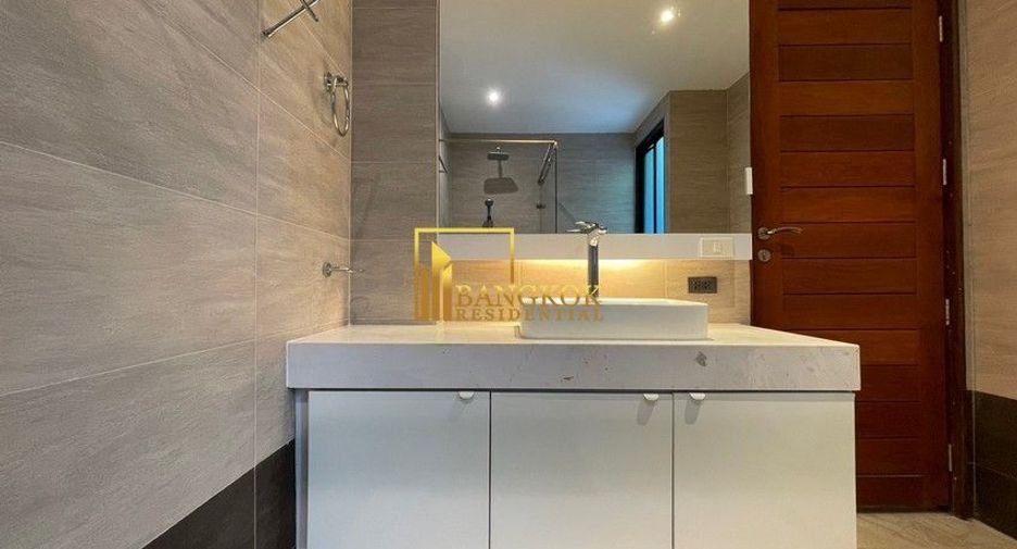 For rent 5 ベッドルーム villa in Khlong Toei, Bangkok