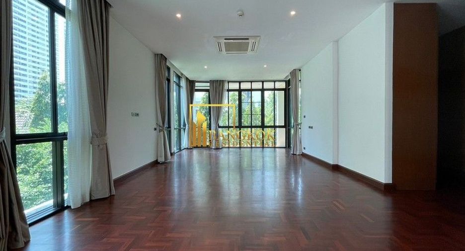 For rent 5 ベッドルーム villa in Khlong Toei, Bangkok