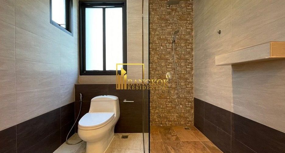 For rent 5 ベッドルーム villa in Khlong Toei, Bangkok