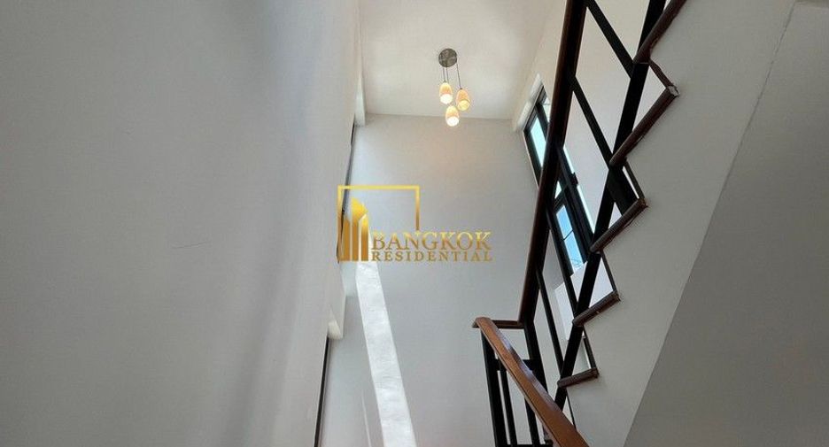 For rent 5 ベッドルーム villa in Khlong Toei, Bangkok