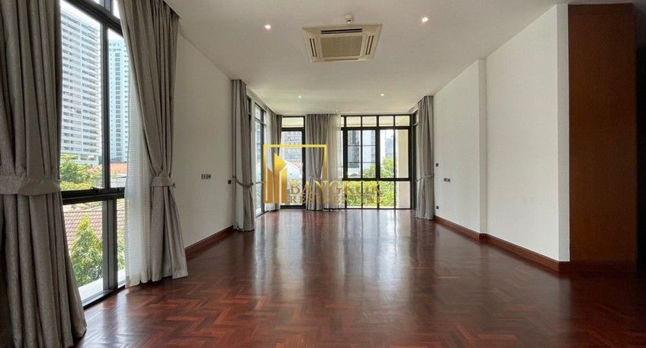 For rent 5 ベッドルーム villa in Khlong Toei, Bangkok