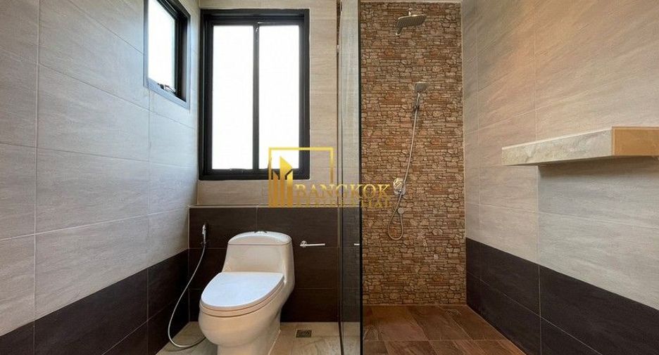 For rent 5 ベッドルーム villa in Khlong Toei, Bangkok