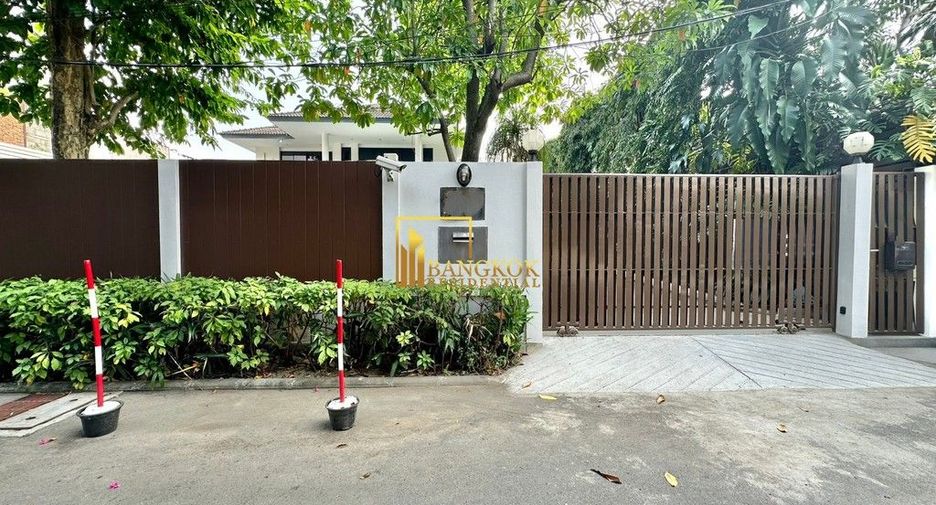À louer 4 chambres villa à Watthana, Bangkok