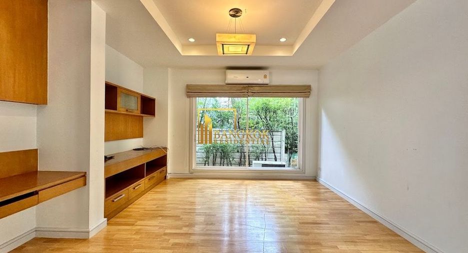 For rent 4 ベッドルーム villa in Khlong Toei, Bangkok