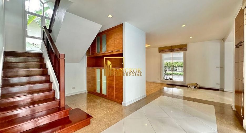 For rent 4 ベッドルーム villa in Khlong Toei, Bangkok