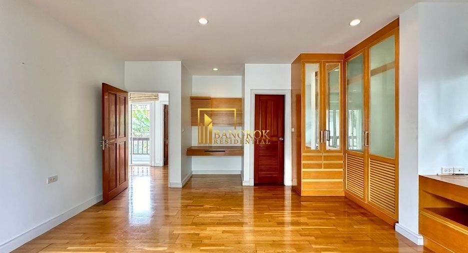 For rent 4 ベッドルーム villa in Khlong Toei, Bangkok