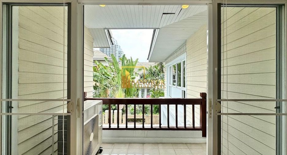 For rent 4 ベッドルーム villa in Khlong Toei, Bangkok