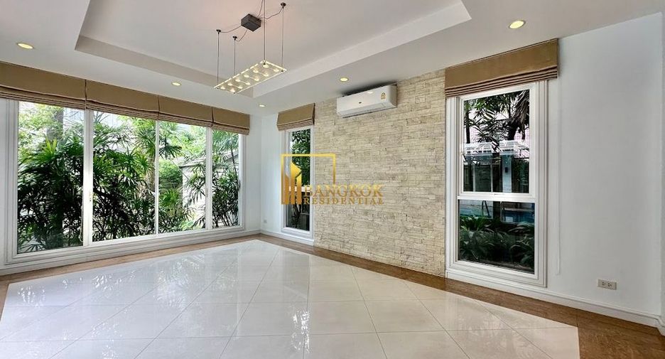 For rent 4 ベッドルーム villa in Khlong Toei, Bangkok