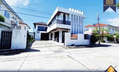 Haus zum Kauf mit 3 Zimmer in Bang Kruai, Nonthaburi