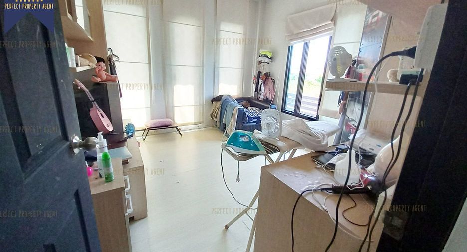 Haus zum Kauf mit 3 Zimmer in Bang Kruai, Nonthaburi