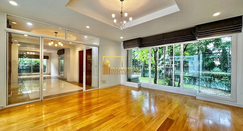 For rent 4 ベッドルーム villa in Khlong Toei, Bangkok