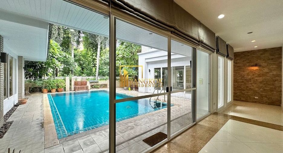 For rent 4 ベッドルーム villa in Khlong Toei, Bangkok