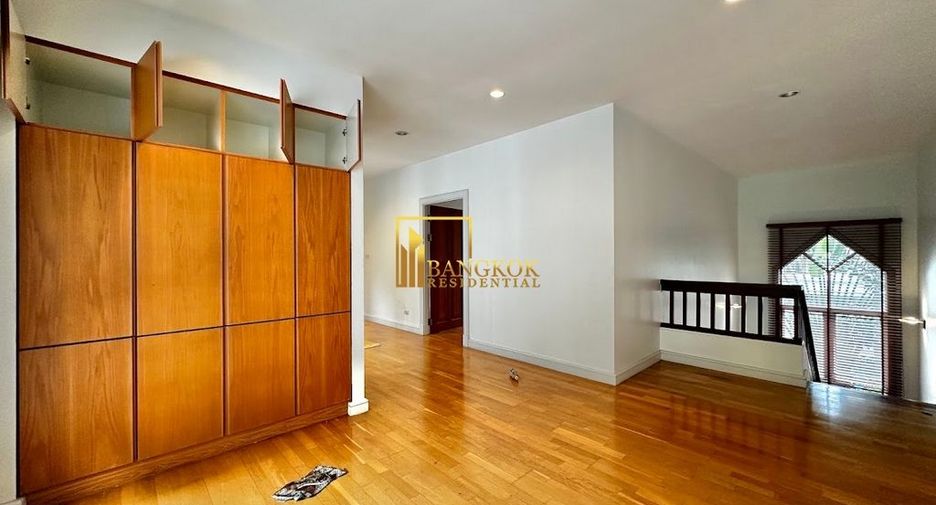 For rent 4 ベッドルーム villa in Khlong Toei, Bangkok