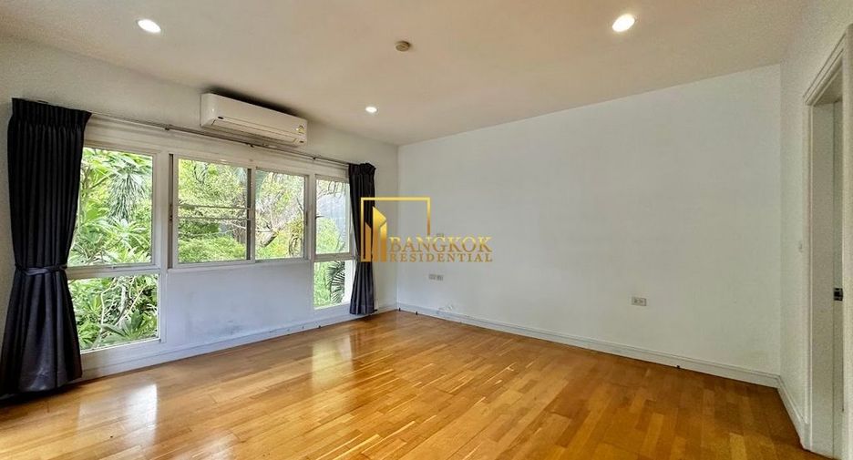For rent 4 ベッドルーム villa in Khlong Toei, Bangkok
