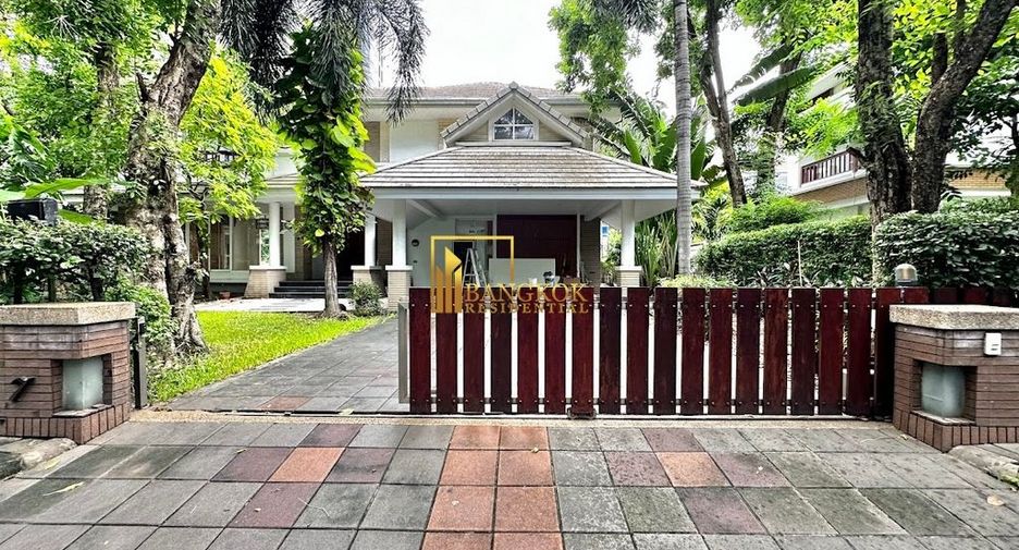 For rent 4 ベッドルーム villa in Khlong Toei, Bangkok