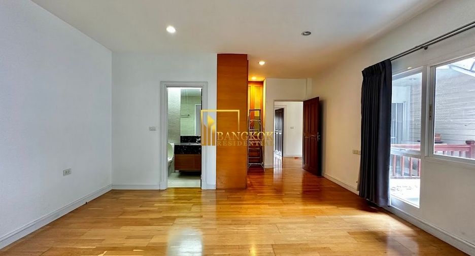 For rent 4 ベッドルーム villa in Khlong Toei, Bangkok