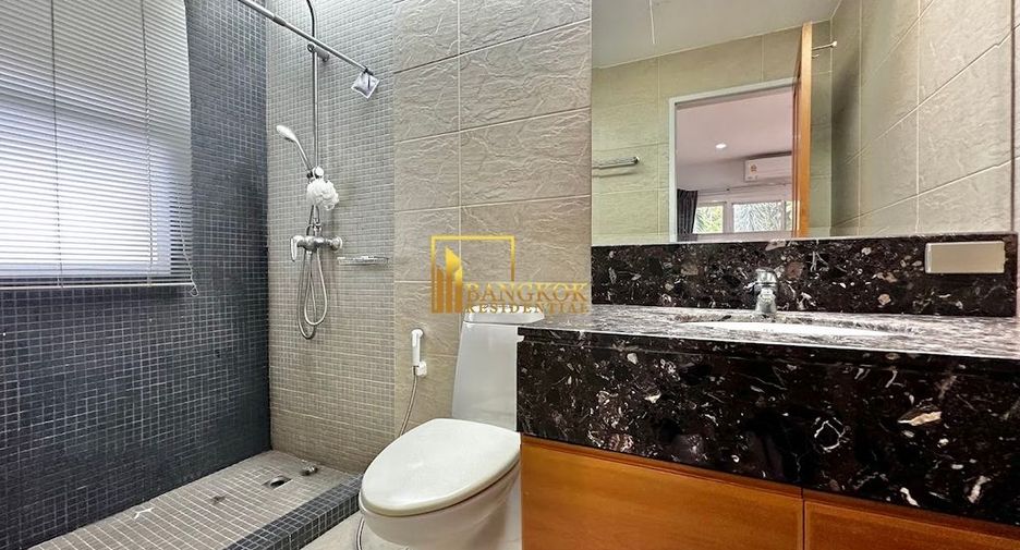 For rent 4 ベッドルーム villa in Khlong Toei, Bangkok