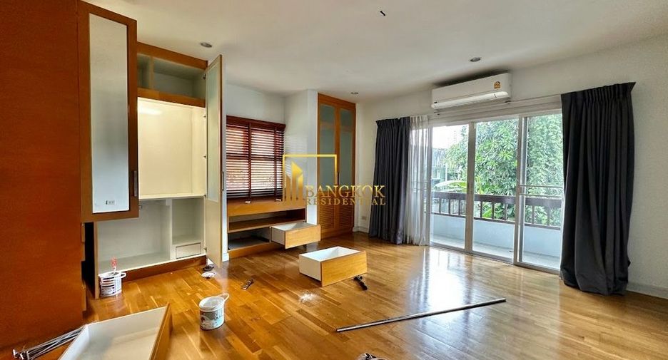 For rent 4 ベッドルーム villa in Khlong Toei, Bangkok