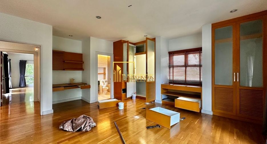 For rent 4 ベッドルーム villa in Khlong Toei, Bangkok