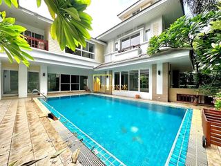 For rent 4 ベッドルーム villa in Khlong Toei, Bangkok