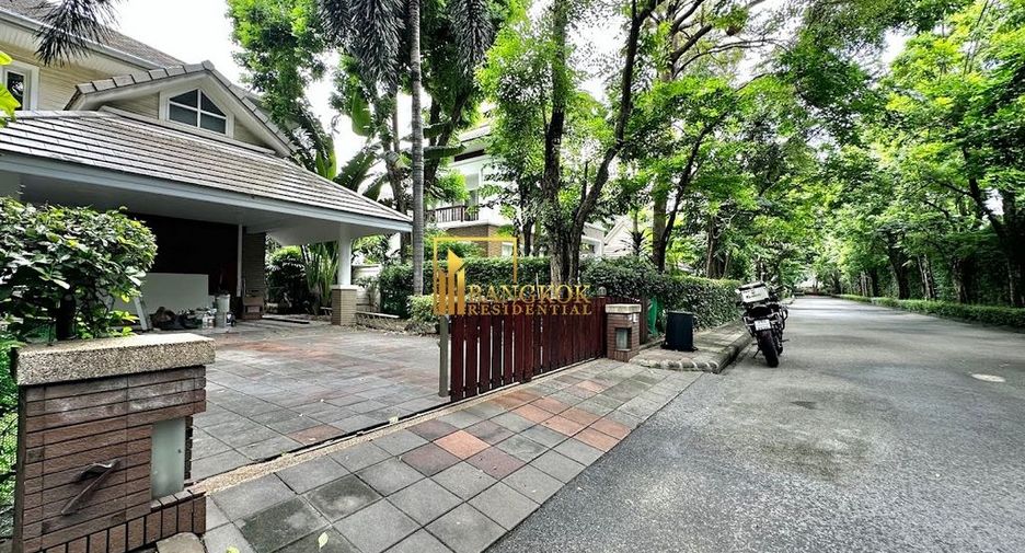 For rent 4 ベッドルーム villa in Khlong Toei, Bangkok