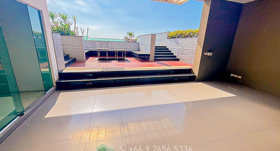 For sale 1 bed condo in Mueang Samut Prakan, Samut Prakan